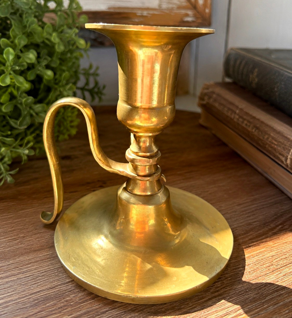 Vintage Solid Brass Chamberstick Candle Holder Finger Loop Handle Traditional De